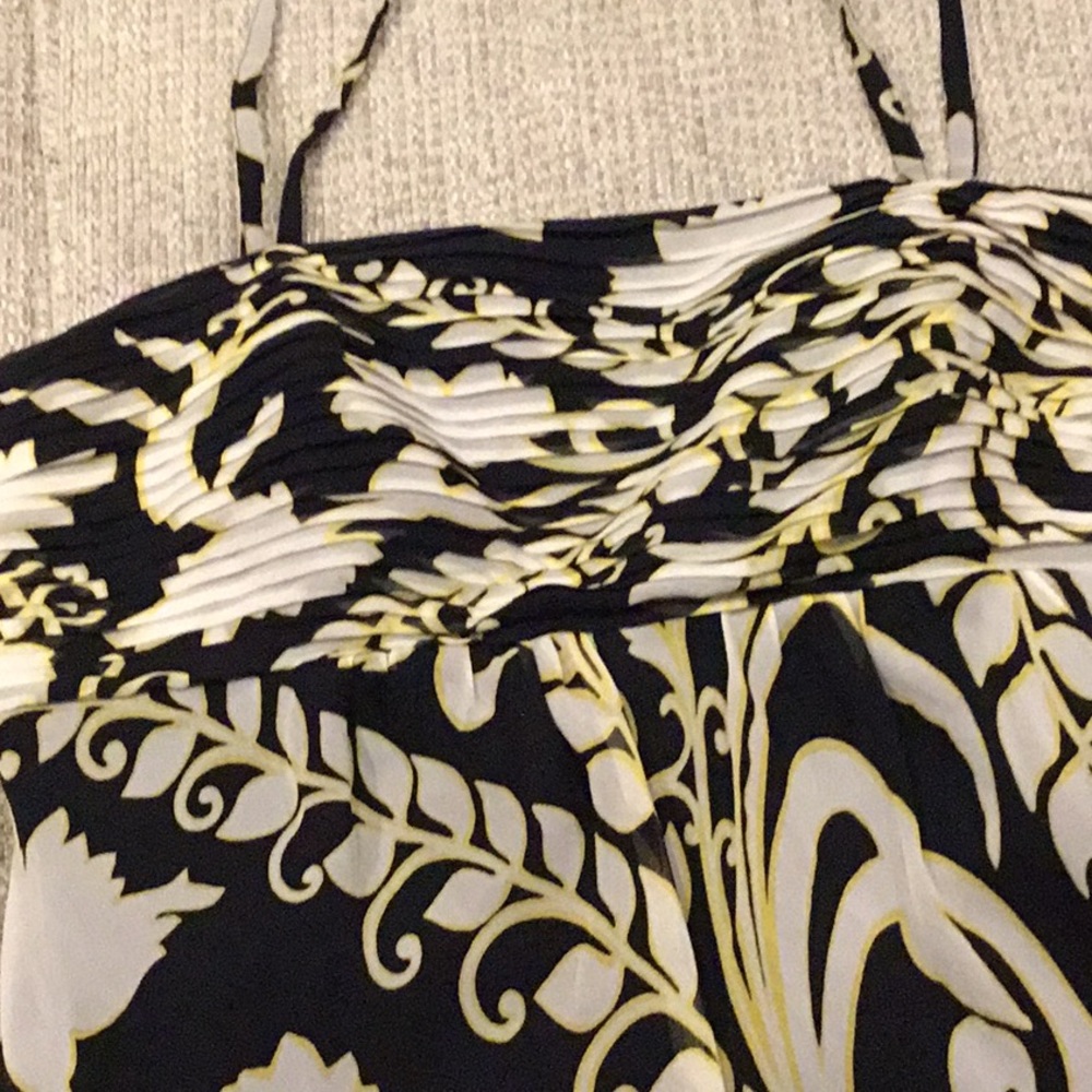 Dress - Picture 2 of 7